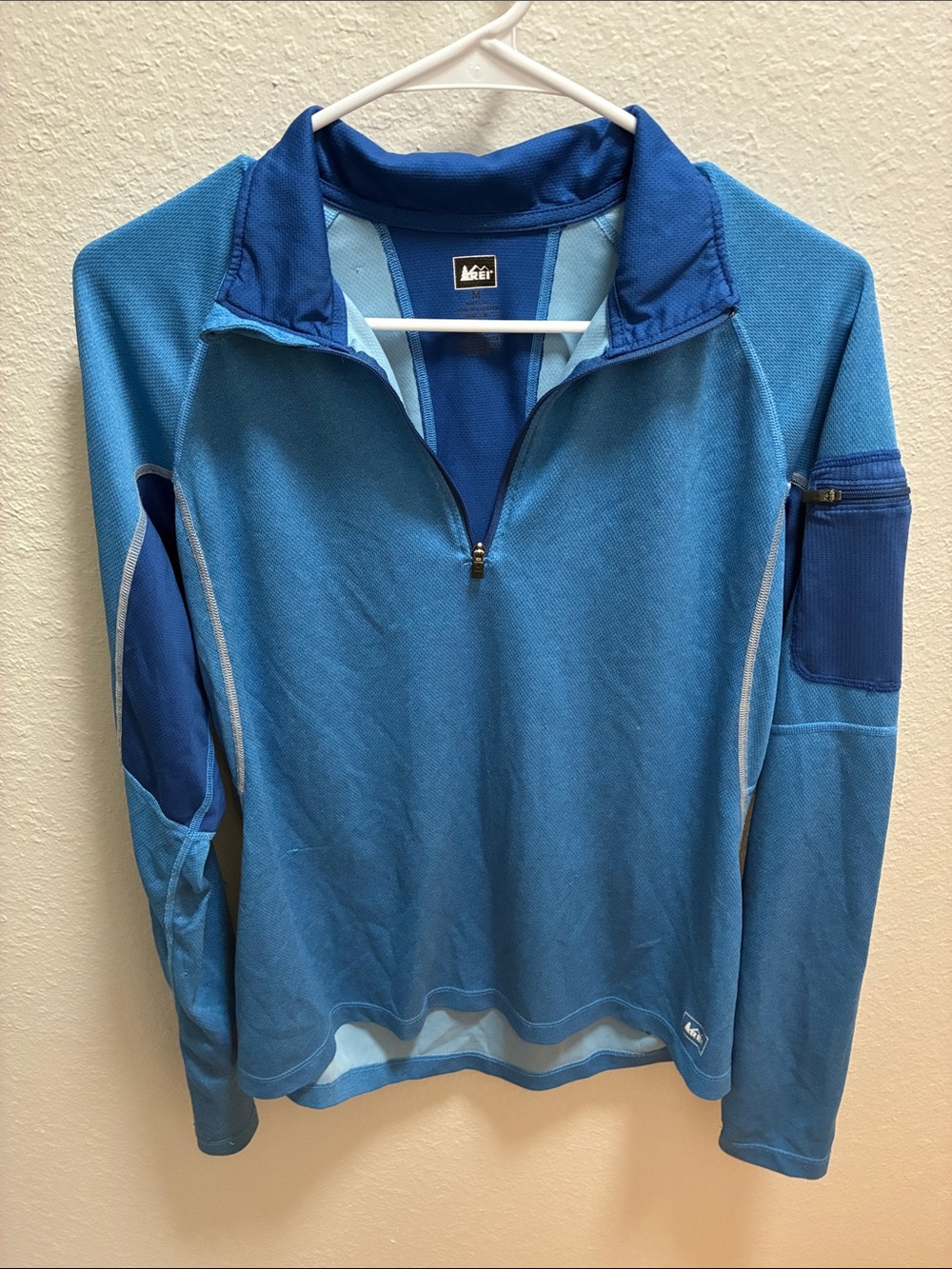 REI Men's Two-Tone Blue Half-Zip Performance Jacket